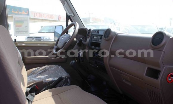 Buy Import Toyota Land Cruiser Beige Car in Import - Dubai in Cabo Delgado Buy Import Toyota Land Cruiser Beige Car in Import - Dubai in Cabo Delgado