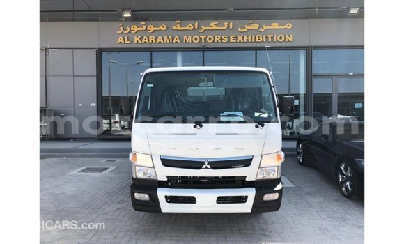 Tenga Imported Mitsubishi Canter Chena Rori in Import - Dubai in Cabo Delgado Tenga Imported Mitsubishi Canter Chena Rori in Import - Dubai in Cabo Delgado