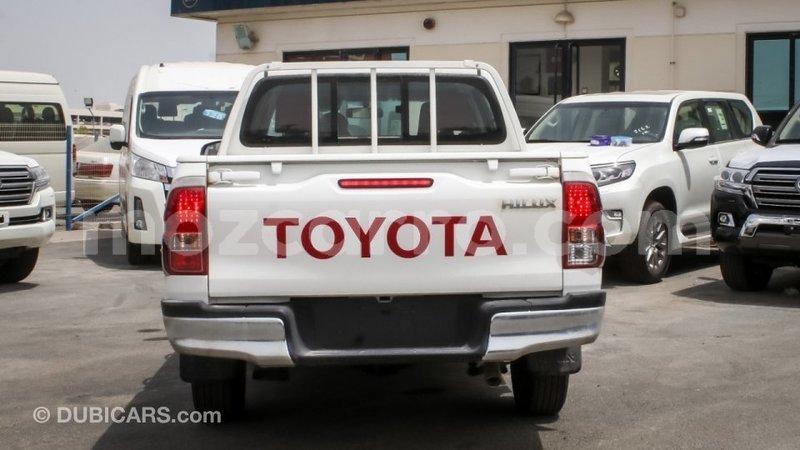 Big with watermark toyota hilux cabo delgado import dubai 7158