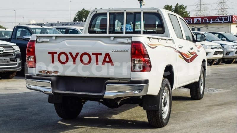 Big with watermark toyota hilux cabo delgado import dubai 7159