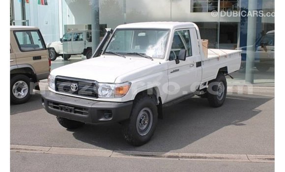 Buy Import Toyota Land Cruiser White Car in Import - Dubai in Cabo Delgado Buy Import Toyota Land Cruiser White Car in Import - Dubai in Cabo Delgado