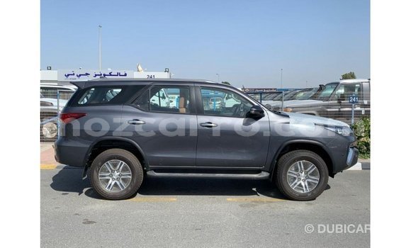 Tenga Imported Toyota Fortuner Zvimwe Mota in Import - Dubai in Cabo Delgado Tenga Imported Toyota Fortuner Zvimwe Mota in Import - Dubai in Cabo Delgado