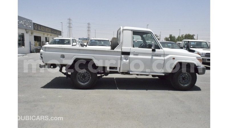 Big with watermark toyota land cruiser cabo delgado import dubai 7178