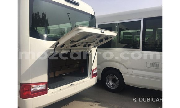 Nunua Imported Toyota Coaster Nyeupe Gari ndani ya Import - Dubai nchini Cabo Delgado Nunua Imported Toyota Coaster Nyeupe Gari ndani ya Import - Dubai nchini Cabo Delgado