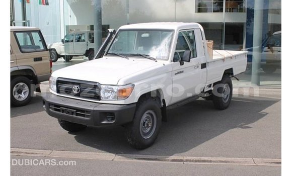Buy Import Toyota Land Cruiser White Car in Import - Dubai in Cabo Delgado Buy Import Toyota Land Cruiser White Car in Import - Dubai in Cabo Delgado
