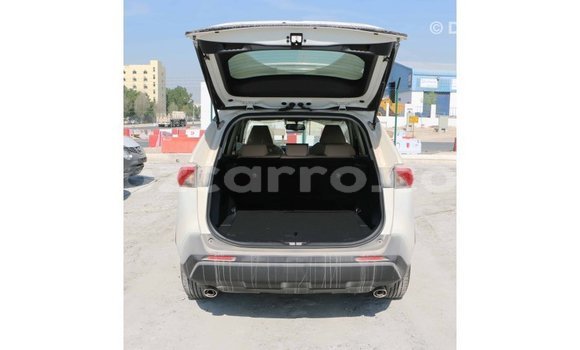 Comprar Importar Toyota 4Runner Branco Carro em Import - Dubai em Cabo Delgado Comprar Importar Toyota 4Runner Branco Carro em Import - Dubai em Cabo Delgado