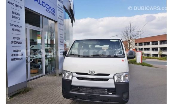 Buy Import Toyota Hiace White Car in Import - Dubai in Cabo Delgado Buy Import Toyota Hiace White Car in Import - Dubai in Cabo Delgado