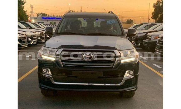 Nunua Imported Toyota Land Cruiser Nyeusi Gari ndani ya Import - Dubai nchini Cabo Delgado Nunua Imported Toyota Land Cruiser Nyeusi Gari ndani ya Import - Dubai nchini Cabo Delgado