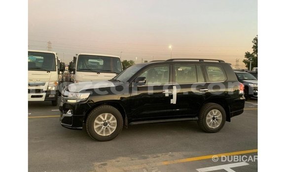 Nunua Imported Toyota Land Cruiser Nyeusi Gari ndani ya Import - Dubai nchini Cabo Delgado Nunua Imported Toyota Land Cruiser Nyeusi Gari ndani ya Import - Dubai nchini Cabo Delgado