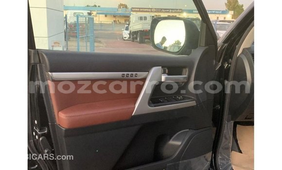 Nunua Imported Toyota Land Cruiser Nyeusi Gari ndani ya Import - Dubai nchini Cabo Delgado Nunua Imported Toyota Land Cruiser Nyeusi Gari ndani ya Import - Dubai nchini Cabo Delgado