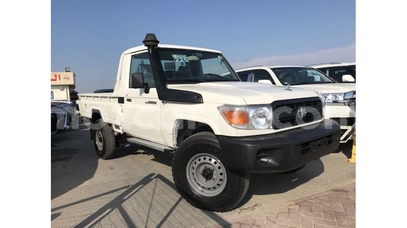 Big with watermark toyota land cruiser cabo delgado import dubai 7191