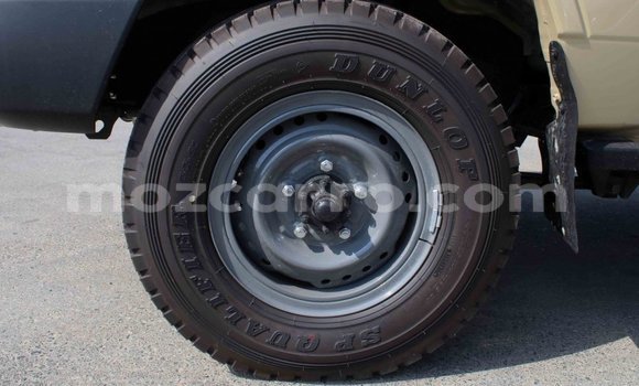 Tenga Imported Toyota Land Cruiser Beige Mota in Import - Dubai in Cabo Delgado Tenga Imported Toyota Land Cruiser Beige Mota in Import - Dubai in Cabo Delgado