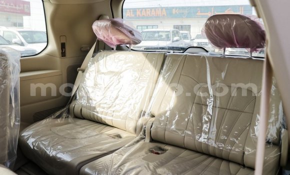 Tenga Imported Toyota Land Cruiser Nhema Mota in Import - Dubai in Cabo Delgado Tenga Imported Toyota Land Cruiser Nhema Mota in Import - Dubai in Cabo Delgado