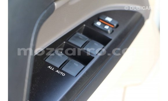 Comprar Importar Toyota Land Cruiser Branco Carro em Import - Dubai em Cabo Delgado Comprar Importar Toyota Land Cruiser Branco Carro em Import - Dubai em Cabo Delgado