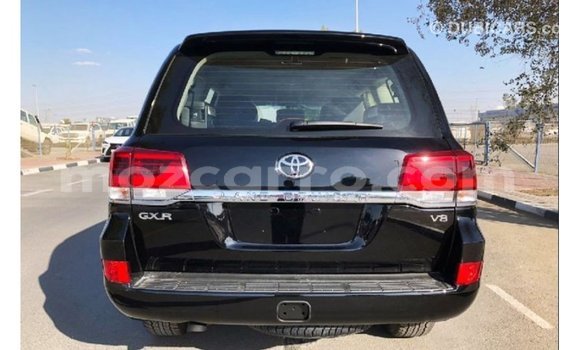Tenga Imported Toyota Land Cruiser Nhema Mota in Import - Dubai in Cabo Delgado Tenga Imported Toyota Land Cruiser Nhema Mota in Import - Dubai in Cabo Delgado
