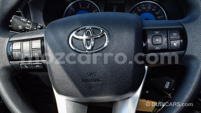 Big with watermark toyota hilux cabo delgado import dubai 7206