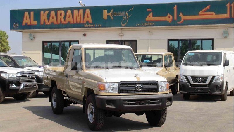 Big with watermark toyota land cruiser cabo delgado import dubai 7208