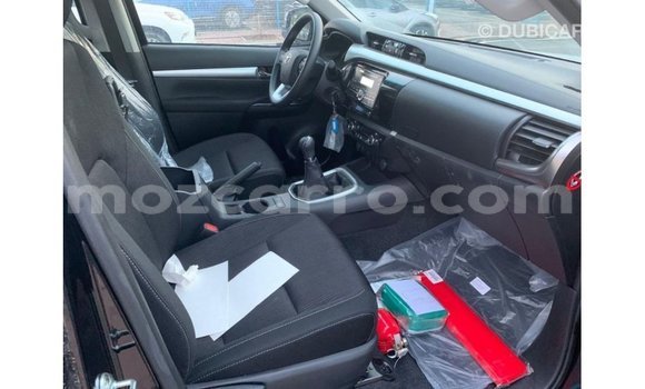 Comprar Importar Toyota Hilux Preto Carro em Import - Dubai em Cabo Delgado Comprar Importar Toyota Hilux Preto Carro em Import - Dubai em Cabo Delgado