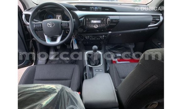 Comprar Importar Toyota Hilux Preto Carro em Import - Dubai em Cabo Delgado Comprar Importar Toyota Hilux Preto Carro em Import - Dubai em Cabo Delgado