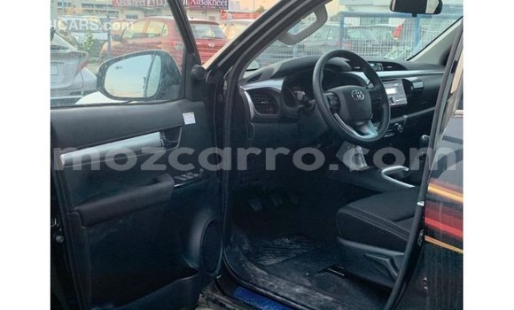 Comprar Importar Toyota Hilux Preto Carro em Import - Dubai em Cabo Delgado Comprar Importar Toyota Hilux Preto Carro em Import - Dubai em Cabo Delgado