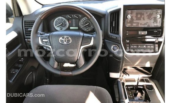 Comprar Importar Toyota Land Cruiser Preto Carro em Import - Dubai em Cabo Delgado Comprar Importar Toyota Land Cruiser Preto Carro em Import - Dubai em Cabo Delgado