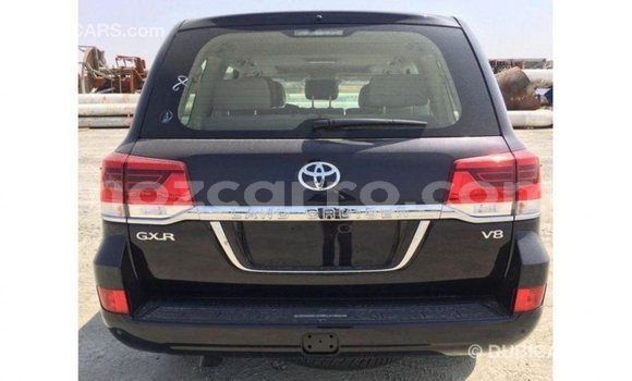 Tenga Imported Toyota Land Cruiser Nhema Mota in Import - Dubai in Cabo Delgado Tenga Imported Toyota Land Cruiser Nhema Mota in Import - Dubai in Cabo Delgado