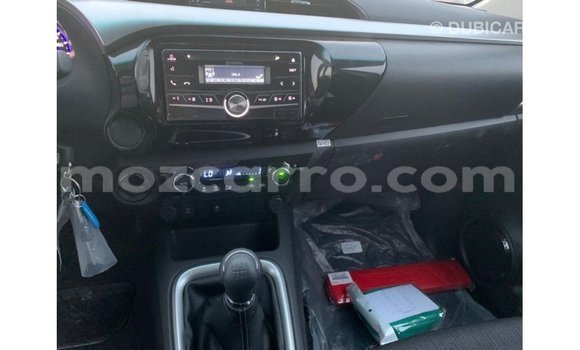 Nunua Imported Toyota Hilux Nyeusi Gari ndani ya Import - Dubai nchini Cabo Delgado Nunua Imported Toyota Hilux Nyeusi Gari ndani ya Import - Dubai nchini Cabo Delgado