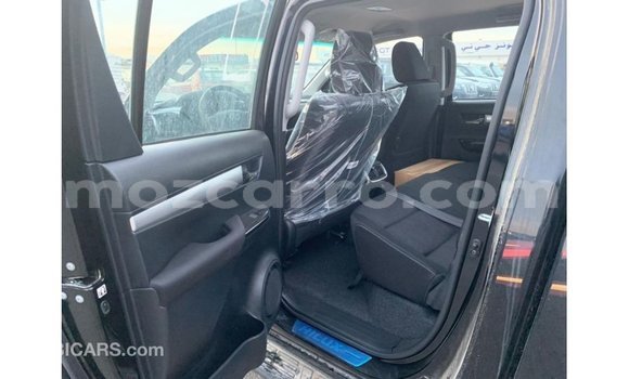 Nunua Imported Toyota Hilux Nyeusi Gari ndani ya Import - Dubai nchini Cabo Delgado Nunua Imported Toyota Hilux Nyeusi Gari ndani ya Import - Dubai nchini Cabo Delgado