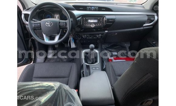 Nunua Imported Toyota Hilux Nyeusi Gari ndani ya Import - Dubai nchini Cabo Delgado Nunua Imported Toyota Hilux Nyeusi Gari ndani ya Import - Dubai nchini Cabo Delgado
