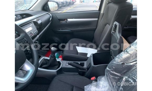 Nunua Imported Toyota Hilux Nyeusi Gari ndani ya Import - Dubai nchini Cabo Delgado Nunua Imported Toyota Hilux Nyeusi Gari ndani ya Import - Dubai nchini Cabo Delgado