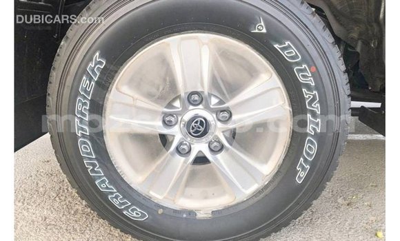 Tenga Imported Toyota Land Cruiser Nhema Mota in Import - Dubai in Cabo Delgado Tenga Imported Toyota Land Cruiser Nhema Mota in Import - Dubai in Cabo Delgado