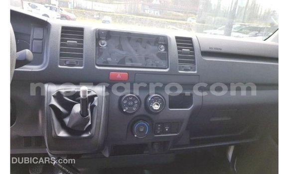 Tenga Imported Toyota Hiace Chena Mota in Import - Dubai in Cabo Delgado Tenga Imported Toyota Hiace Chena Mota in Import - Dubai in Cabo Delgado