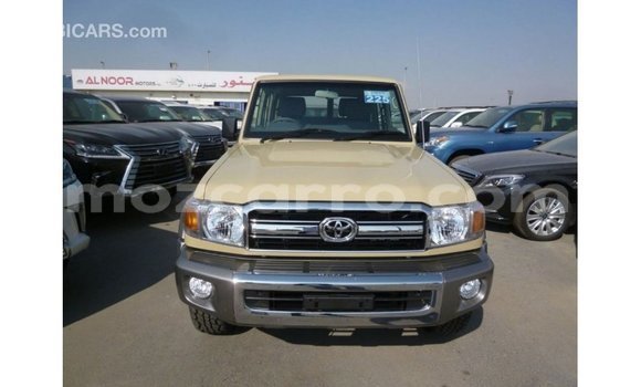 Comprar Importar Toyota Land Cruiser Bege Carro em Import - Dubai em Cabo Delgado Comprar Importar Toyota Land Cruiser Bege Carro em Import - Dubai em Cabo Delgado