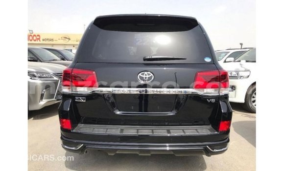Comprar Importar Toyota Land Cruiser Preto Carro em Import - Dubai em Cabo Delgado Comprar Importar Toyota Land Cruiser Preto Carro em Import - Dubai em Cabo Delgado