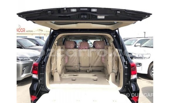 Comprar Importar Toyota Land Cruiser Preto Carro em Import - Dubai em Cabo Delgado Comprar Importar Toyota Land Cruiser Preto Carro em Import - Dubai em Cabo Delgado