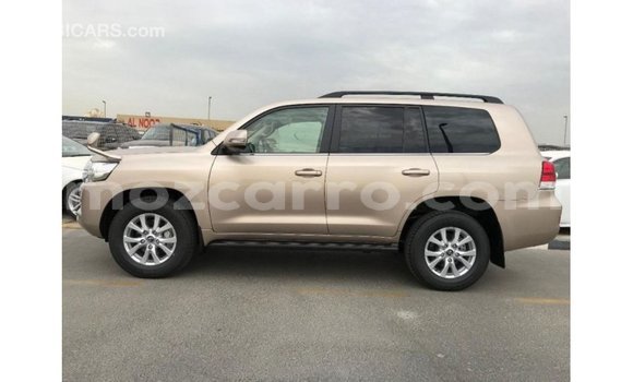 Tenga Imported Toyota Land Cruiser Zvimwe Mota in Import - Dubai in Cabo Delgado Tenga Imported Toyota Land Cruiser Zvimwe Mota in Import - Dubai in Cabo Delgado