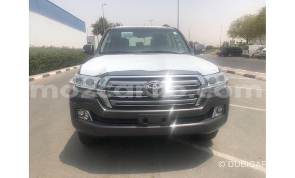 Tenga Imported Toyota Land Cruiser Zvimwe Mota in Import - Dubai in Cabo Delgado Tenga Imported Toyota Land Cruiser Zvimwe Mota in Import - Dubai in Cabo Delgado