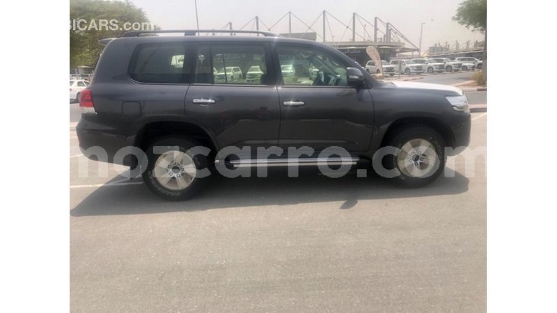 Big with watermark toyota land cruiser cabo delgado import dubai 7241