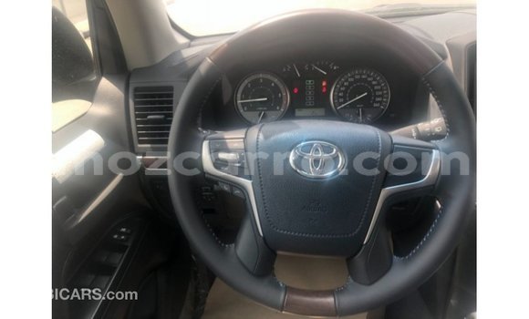 Tenga Imported Toyota Land Cruiser Zvimwe Mota in Import - Dubai in Cabo Delgado Tenga Imported Toyota Land Cruiser Zvimwe Mota in Import - Dubai in Cabo Delgado