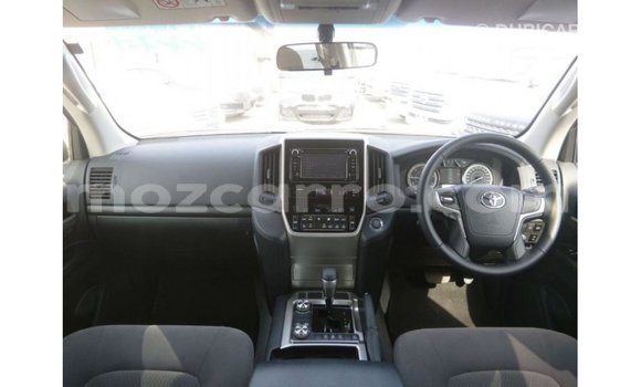Tenga Imported Toyota Land Cruiser Nhema Mota in Import - Dubai in Cabo Delgado Tenga Imported Toyota Land Cruiser Nhema Mota in Import - Dubai in Cabo Delgado