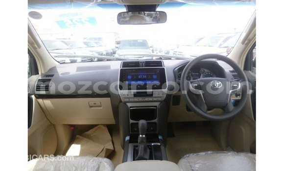 Nunua Imported Toyota Prado Nyeupe Gari ndani ya Import - Dubai nchini Cabo Delgado Nunua Imported Toyota Prado Nyeupe Gari ndani ya Import - Dubai nchini Cabo Delgado