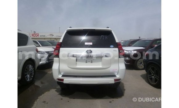 Nunua Imported Toyota Prado Nyeupe Gari ndani ya Import - Dubai nchini Cabo Delgado Nunua Imported Toyota Prado Nyeupe Gari ndani ya Import - Dubai nchini Cabo Delgado