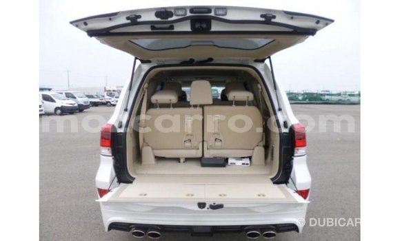 Buy Import Toyota Land Cruiser White Car in Import - Dubai in Cabo Delgado Buy Import Toyota Land Cruiser White Car in Import - Dubai in Cabo Delgado