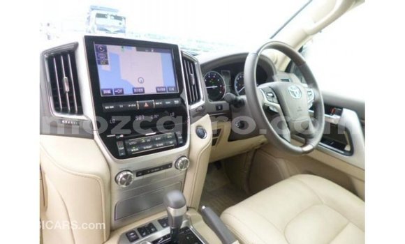 Buy Import Toyota Land Cruiser White Car in Import - Dubai in Cabo Delgado Buy Import Toyota Land Cruiser White Car in Import - Dubai in Cabo Delgado