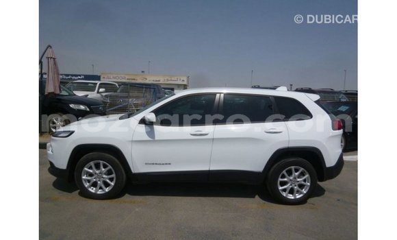 Nunua Imported Jeep Cherokee Nyeupe Gari ndani ya Import - Dubai nchini Cabo Delgado Nunua Imported Jeep Cherokee Nyeupe Gari ndani ya Import - Dubai nchini Cabo Delgado