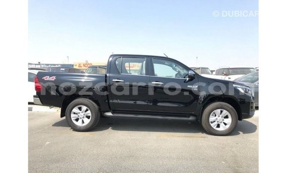 Comprar Importar Toyota Hilux Preto Carro em Import - Dubai em Cabo Delgado Comprar Importar Toyota Hilux Preto Carro em Import - Dubai em Cabo Delgado