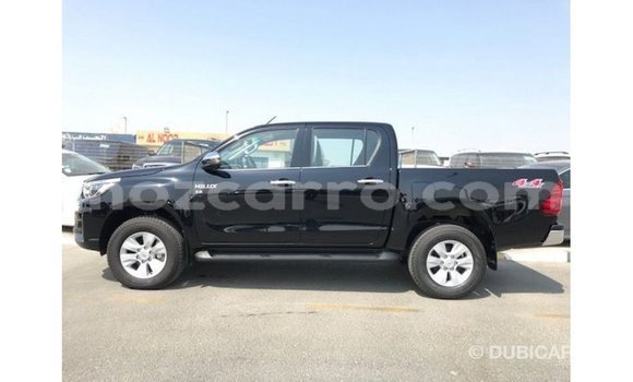 Comprar Importar Toyota Hilux Preto Carro em Import - Dubai em Cabo Delgado Comprar Importar Toyota Hilux Preto Carro em Import - Dubai em Cabo Delgado