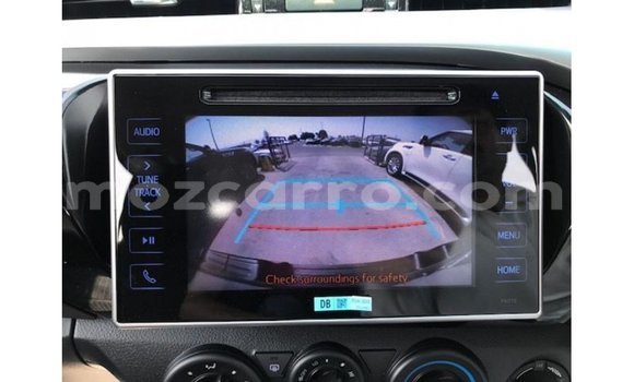 Comprar Importar Toyota Hilux Preto Carro em Import - Dubai em Cabo Delgado Comprar Importar Toyota Hilux Preto Carro em Import - Dubai em Cabo Delgado