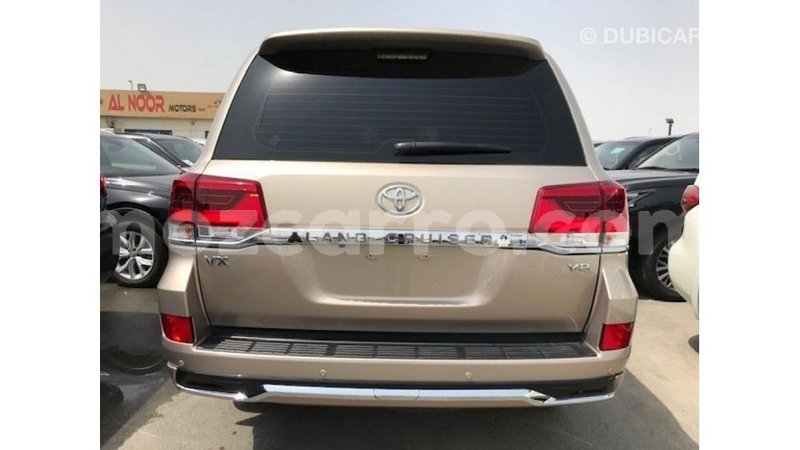 Big with watermark toyota land cruiser cabo delgado import dubai 7256