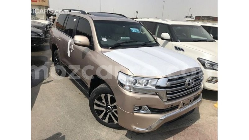 Big with watermark toyota land cruiser cabo delgado import dubai 7256